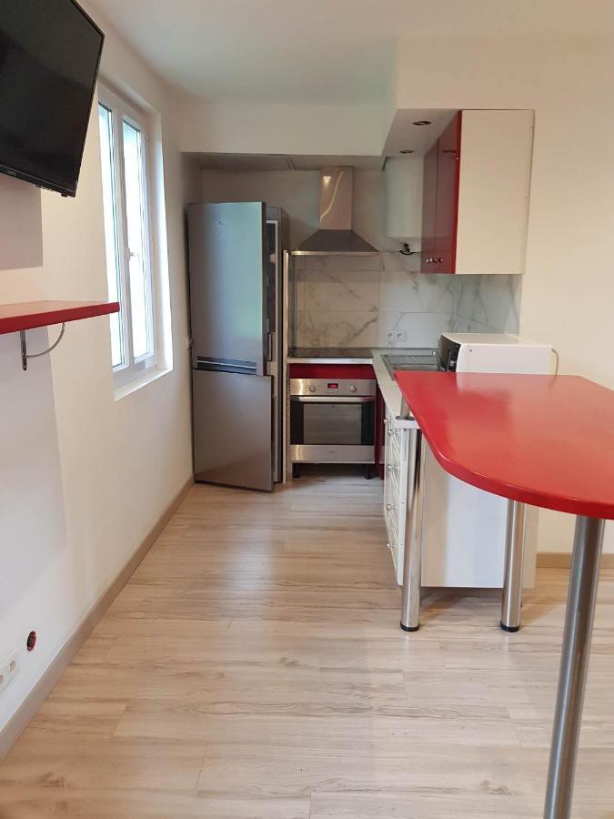 Tres Joli: Garden View Apartment with Private Parking Annesse-et-Beaulieu Exterior photo