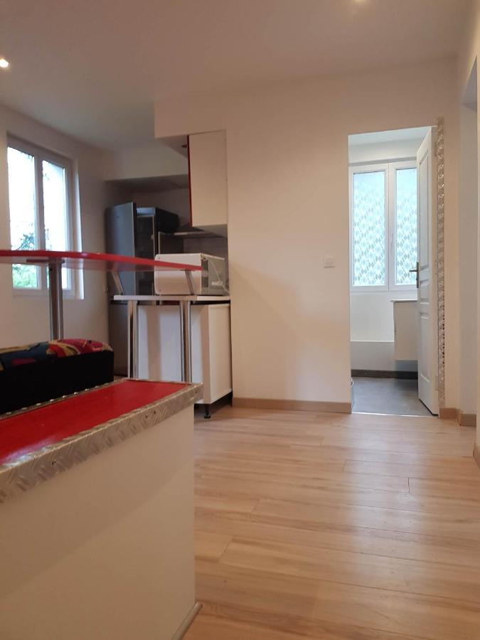 Tres Joli: Garden View Apartment with Private Parking Annesse-et-Beaulieu Exterior photo